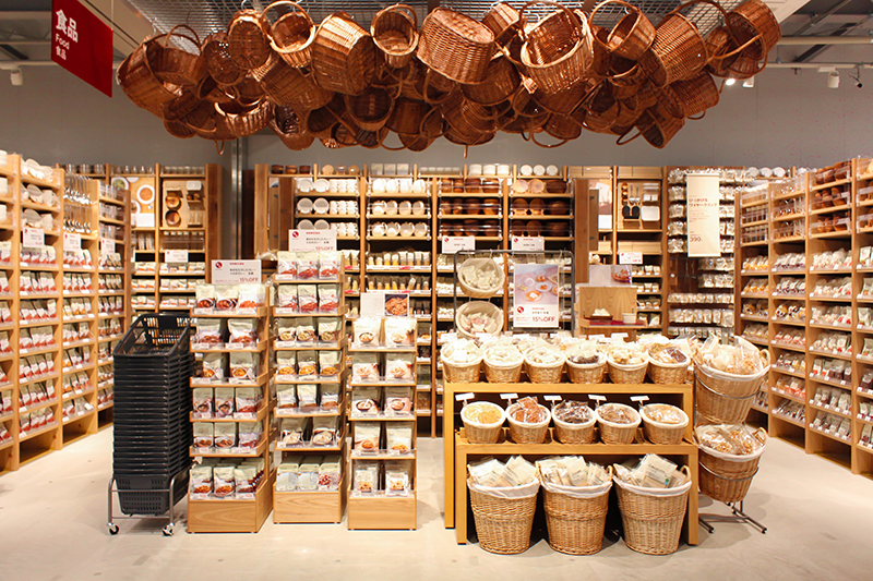 今年4月オープンの 無印良品 野々市明倫通り に潜入 北陸最大級の店内は見どころいっぱい 週末 金沢