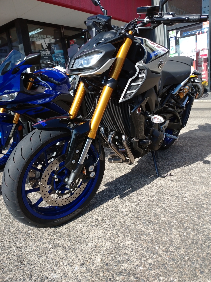 フロントビュー