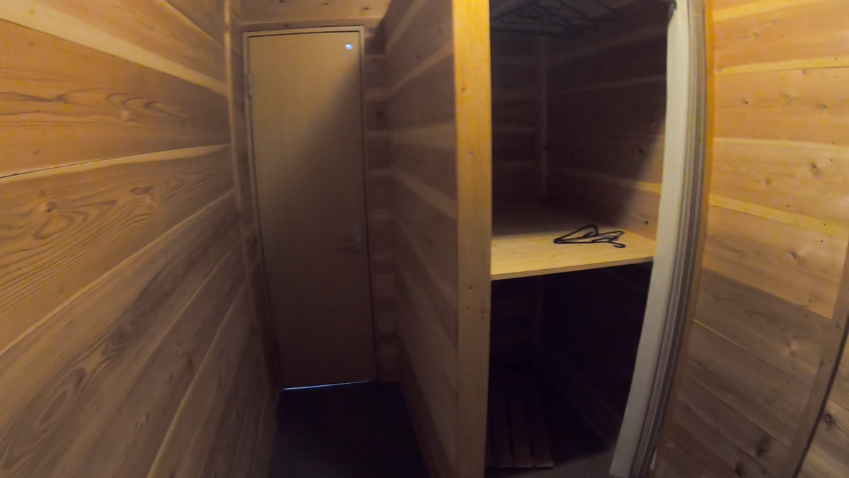 クローゼット的な場所