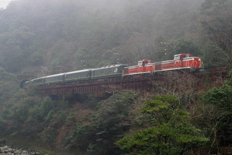 7年前の宮崎行トワイライトEXPを回想。 - ニセ京都人のブログ