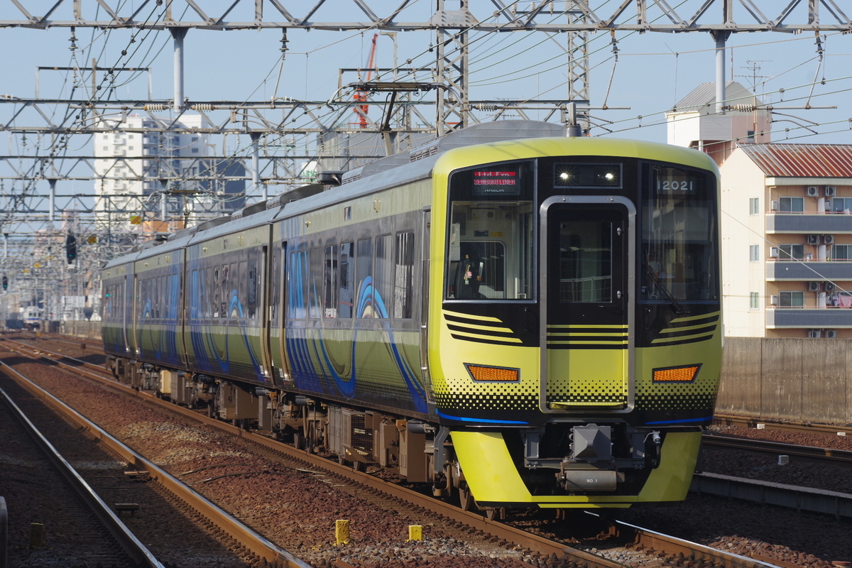 本格派ま！ 泉北高速、12000系泉北ライナーを撮る。 ニセ京都人のブログ - 鉄道模型