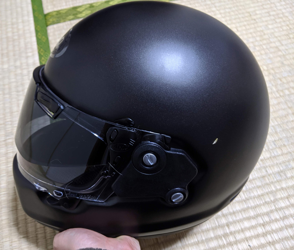 Arai ラパイドネオにバイザーを装着してみた（プロシェード