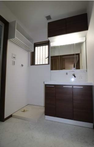 芦屋市西蔵町新築一戸建て 13番 洗面 芦屋市西蔵町新築一戸建て 13番 洗面