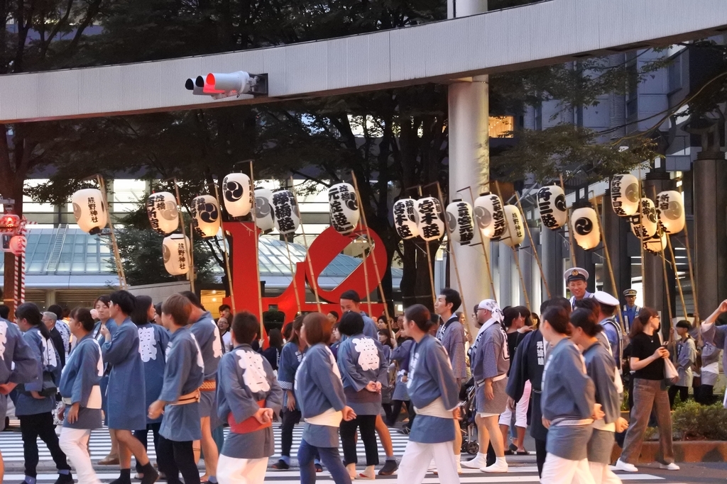 熊野神社例大祭2018年9月16日、アイランド新宿LOVEオブジェ前