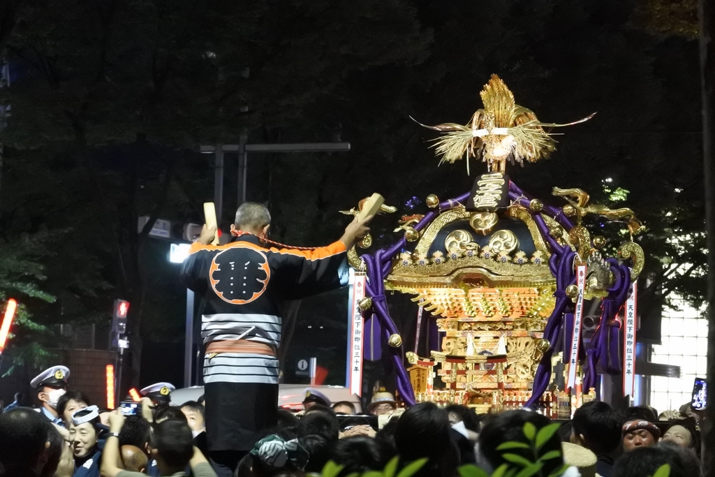 熊野神社例大祭2018年9月16日、ヒルトン東京前