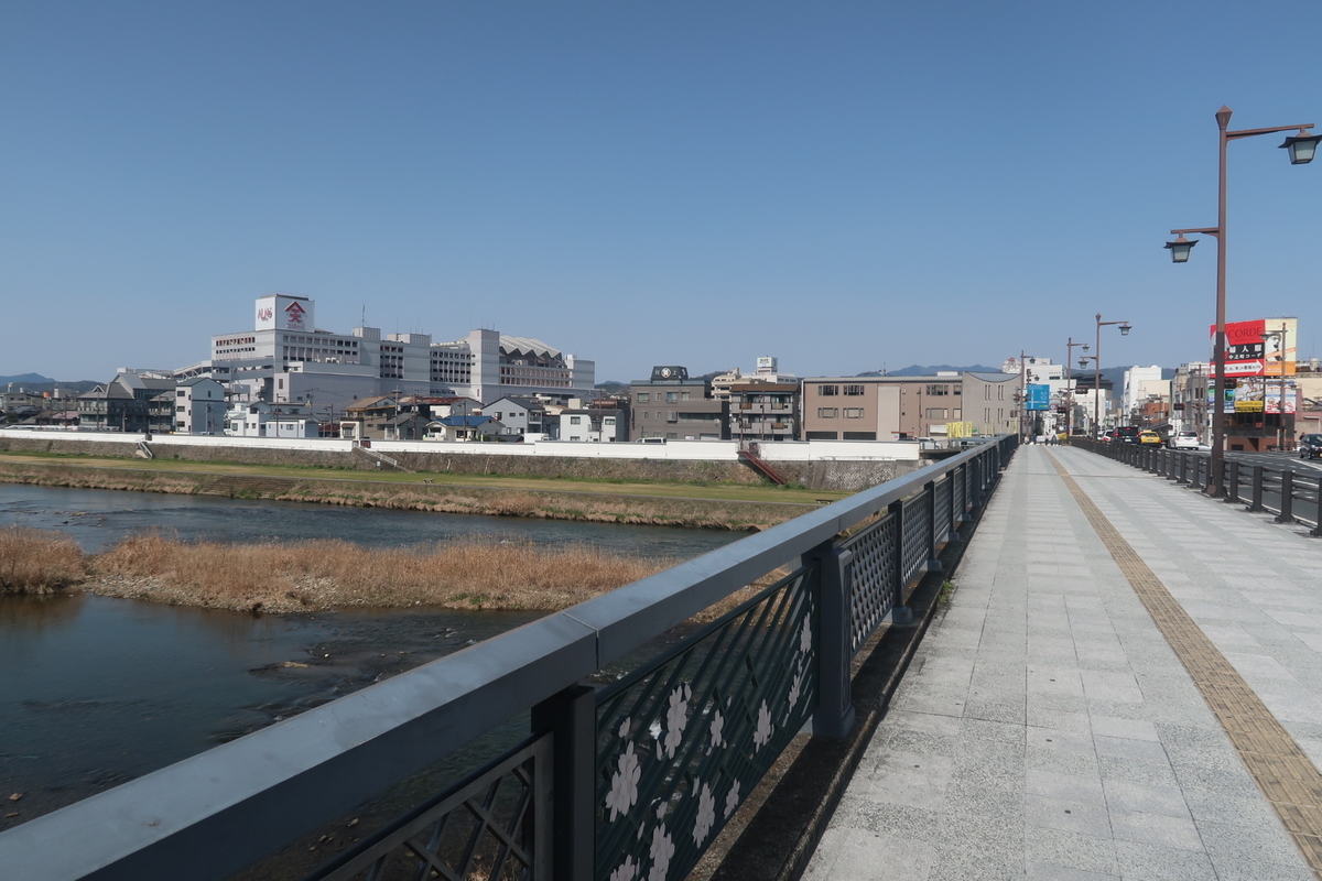 f:id:nishiuraexp:20200328232235j:plain f:id:nishiuraexp:20200328232235j:plain