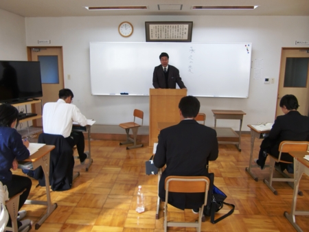 京都國學院 教室（一学年国史の授業風景）