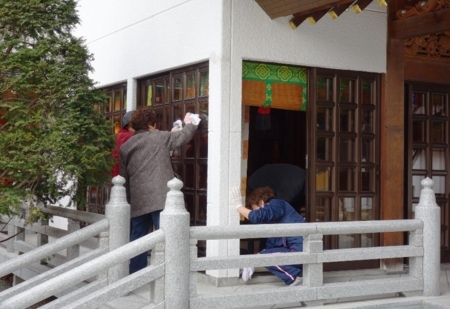 平成30年　西野神社敬神婦人会 春の境内清掃