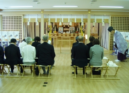 西野神社の参集殿・祖霊殿で斎行される霊祭