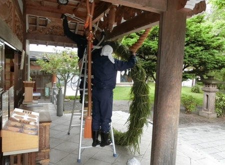 平成30年　西野神社夏越大祓「茅の輪」作成作業