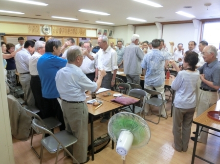 平成30年7月　地域代表者達との会議後の懇親会