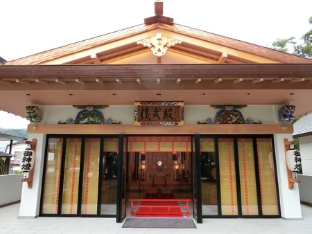 西野神社 儀式殿(正面)