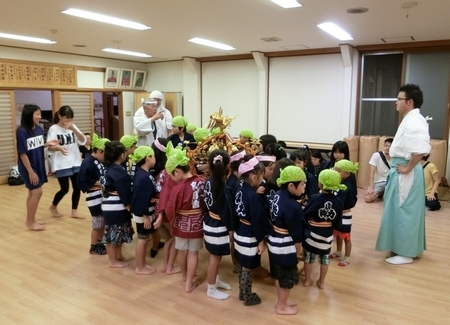 子供神輿の練習風景