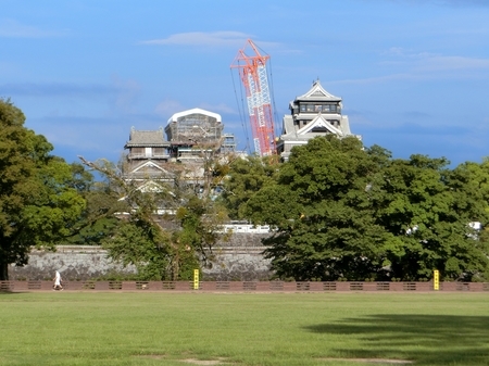 修復・復元工事が進む熊本城天守閣