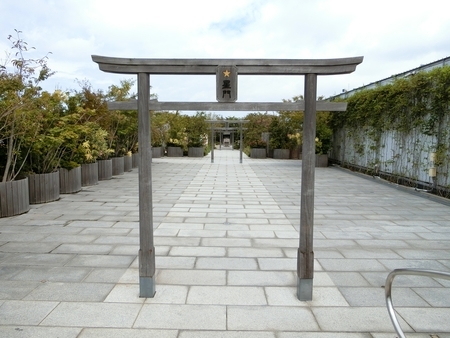 博多駅屋上の鉄道神社