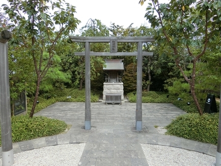 博多駅屋上の鉄道神社