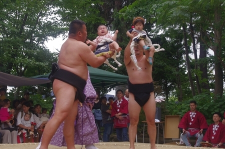 令和元年 西野神社秋まつり（泣き相撲）