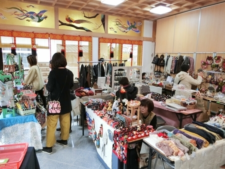 令和元年11月　天の岩戸のクラフト祭（西野神社儀式殿）