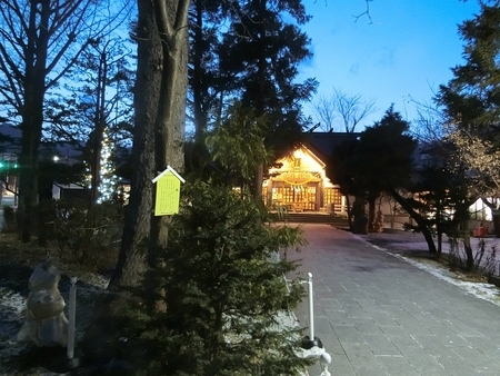 令和元年12月 西野神社境内のライトアップ