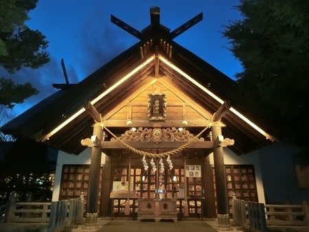 令和元年12月 西野神社境内のライトアップ