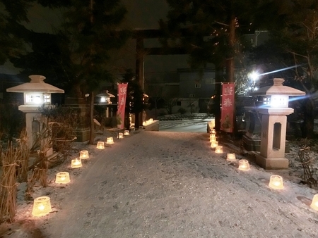 令和２年正月　西野神社 元旦の境内