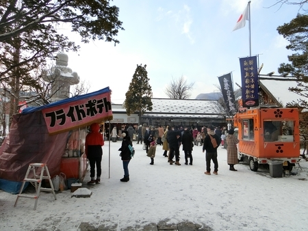 令和２年 西野神社 三が日境内の様子