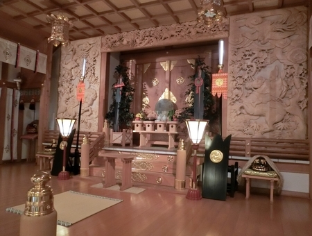 西野神社の本殿・幣殿