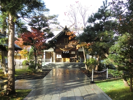 令和2年11月4日の西野神社境内