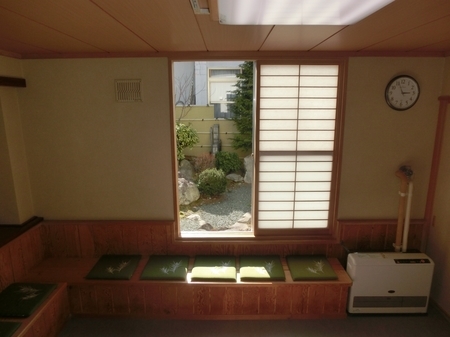 御祈祷控室(社務所内)