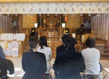 令和4年1月 西野神社 社殿での御祈祷