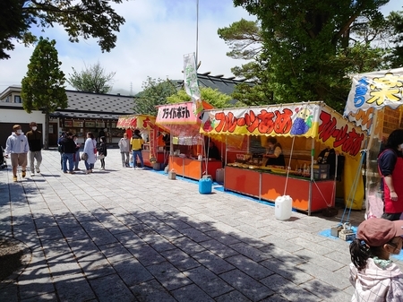 令和4年5月　西野神社での露店営業