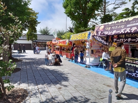 令和4年5月　西野神社での露店営業