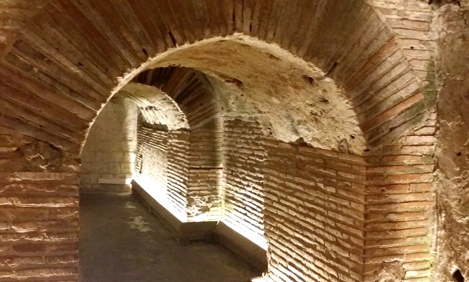 民家の地下の古代ローマ遺跡 民家の地下の古代ローマ遺跡