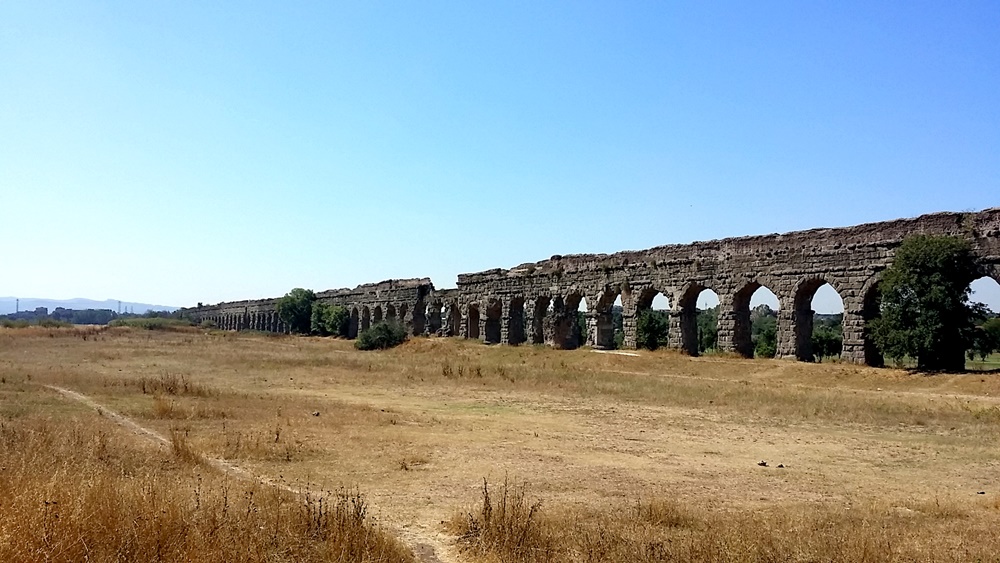 クラウディア水道橋 クラウディア水道橋