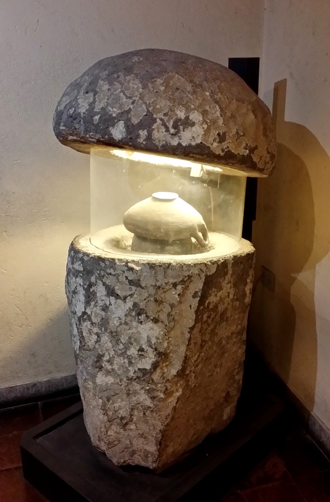 タルクィニアの壺 タルクィニアの壺