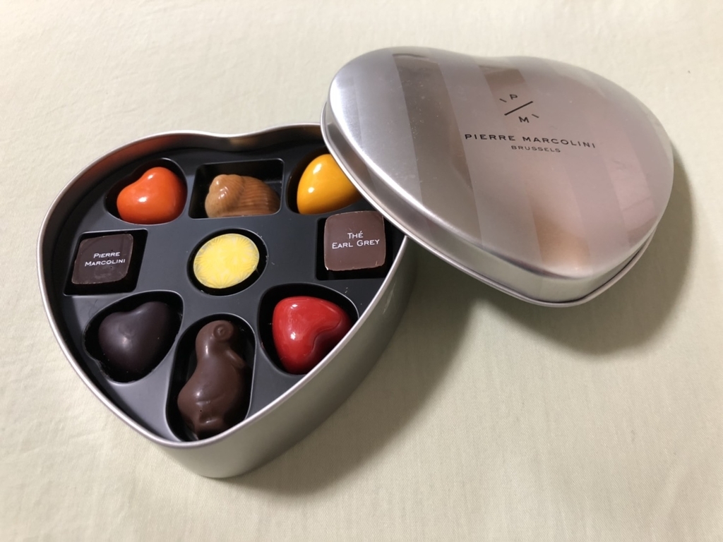 ピエールマルコリーニ の チョコレート は可愛いくて 小さなケーキのようなお味でした そして静寂が好き