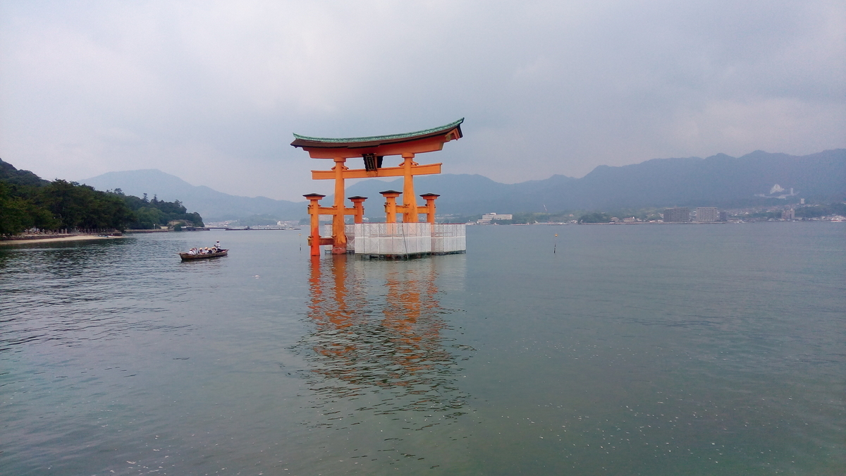 宮島 厳島神社 大鳥居 の修繕工事が始まりました 工事の予定と管弦祭 花火大会について 広島より そして静寂が好き