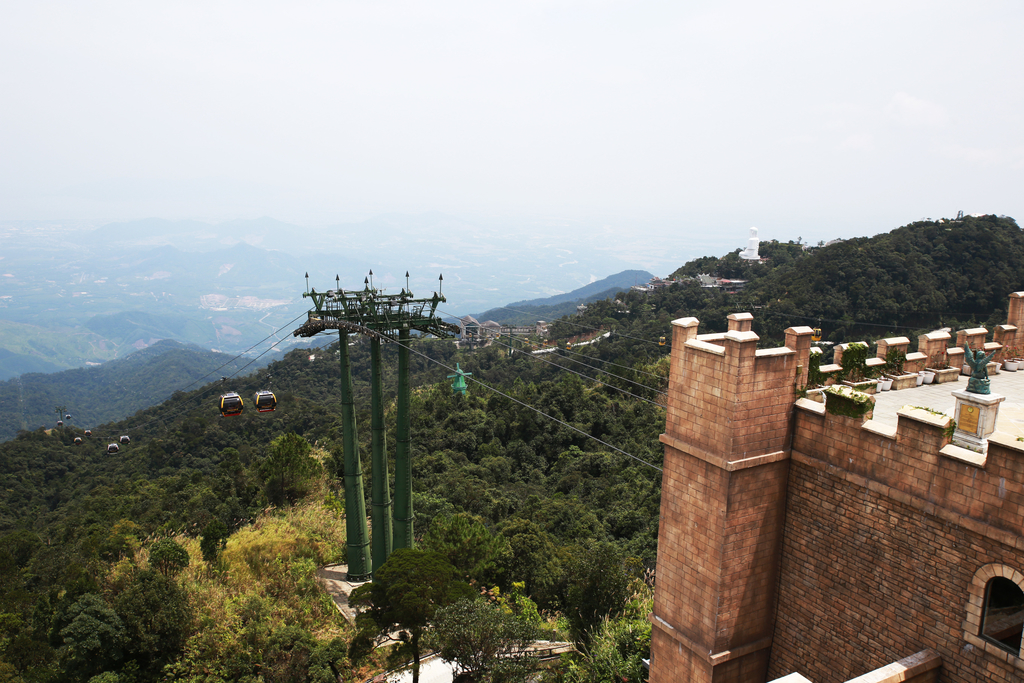 f:id:nkei1203:20181127204057j:plain danangbanahills