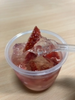 パステルのなめらかイチゴゼリー