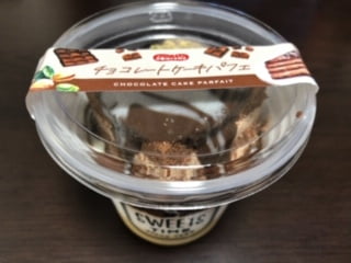 チョコレートケーキパフェ
