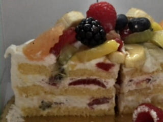 夏苺のショートケーキ(フルーツ飾りトッピング)」(ラヴィアンレーヴ)3 夏苺のショートケーキ(フルーツ飾りトッピング)」(ラヴィアンレーヴ)3