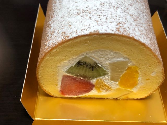 堂島フルーツロールハーフ4