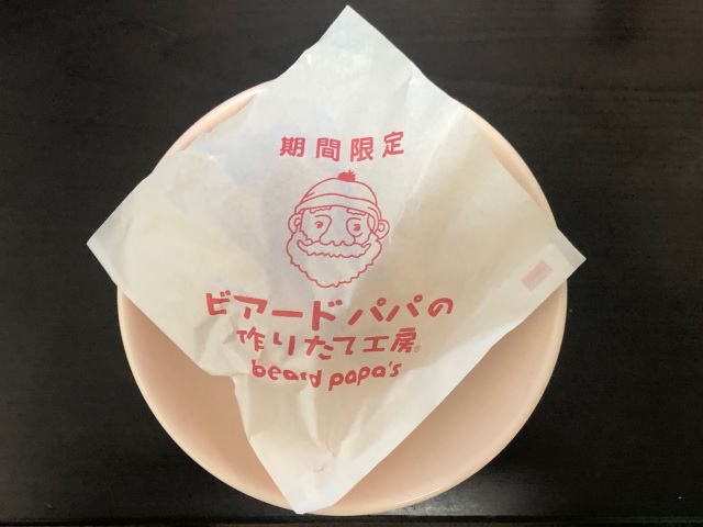 贅沢いちごクッキーシュー（ビアードパパ）2