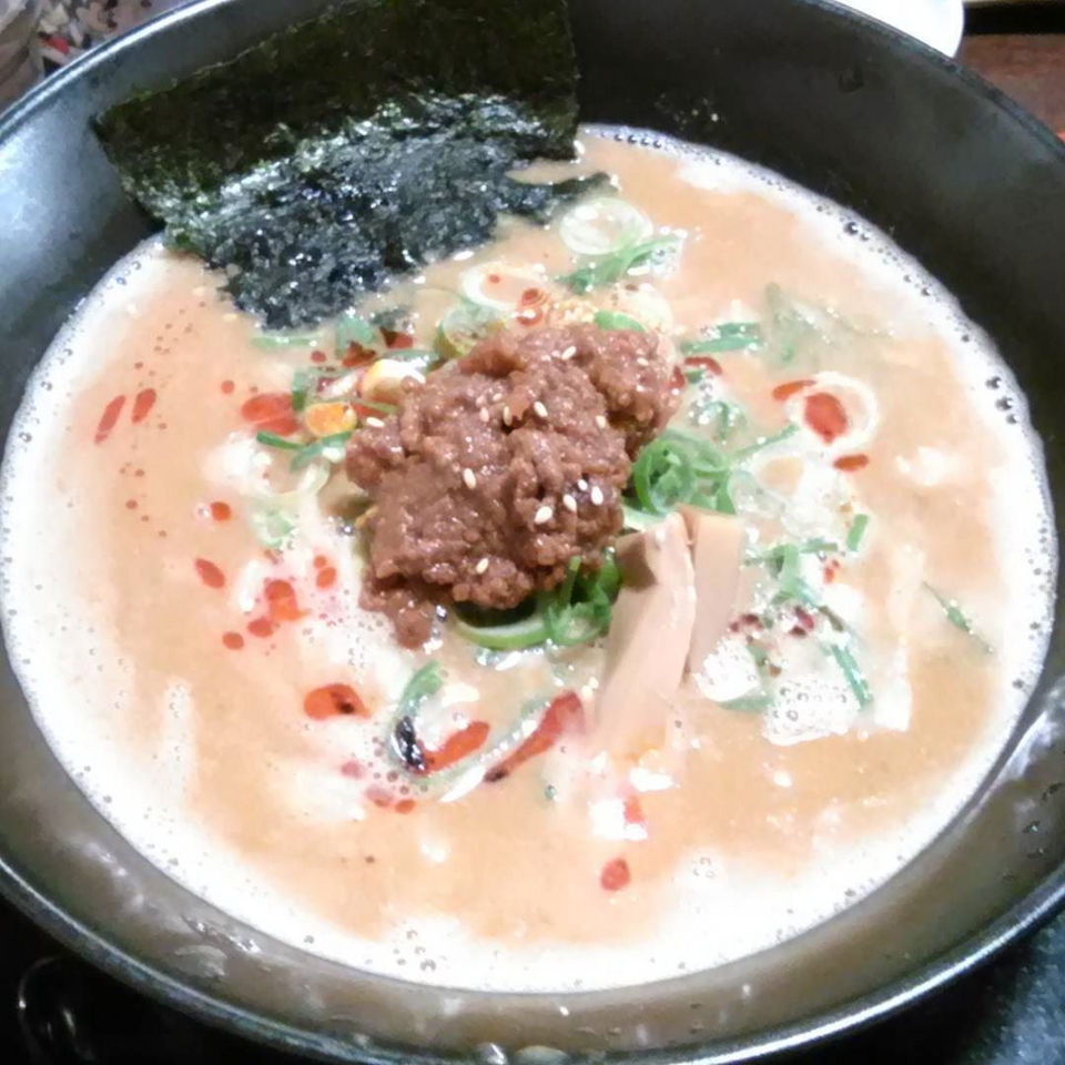 今日の食卓 西武新宿線久米川駅前の居酒屋 あごひげ酒場 で 担々麺と油そば 居酒屋の味を超えている 食健三昧 ノンフィクションライターの百瀬直也が 食 と 健康 を探求するブログ