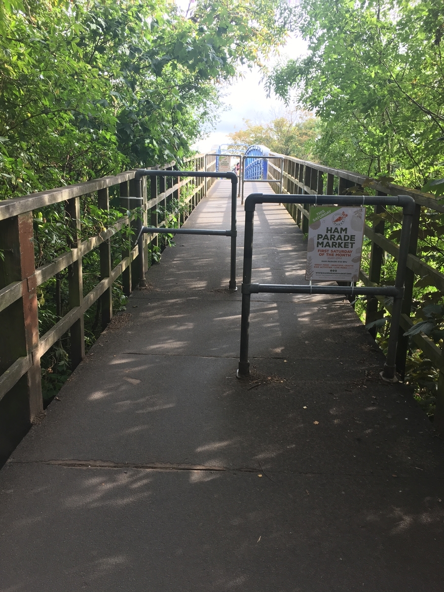 ロンドン探検隊 テムズ川沿いのおしゃれタウン Teddington テディントン 散歩 ロンドン リッチモンド 暮らしの備忘録