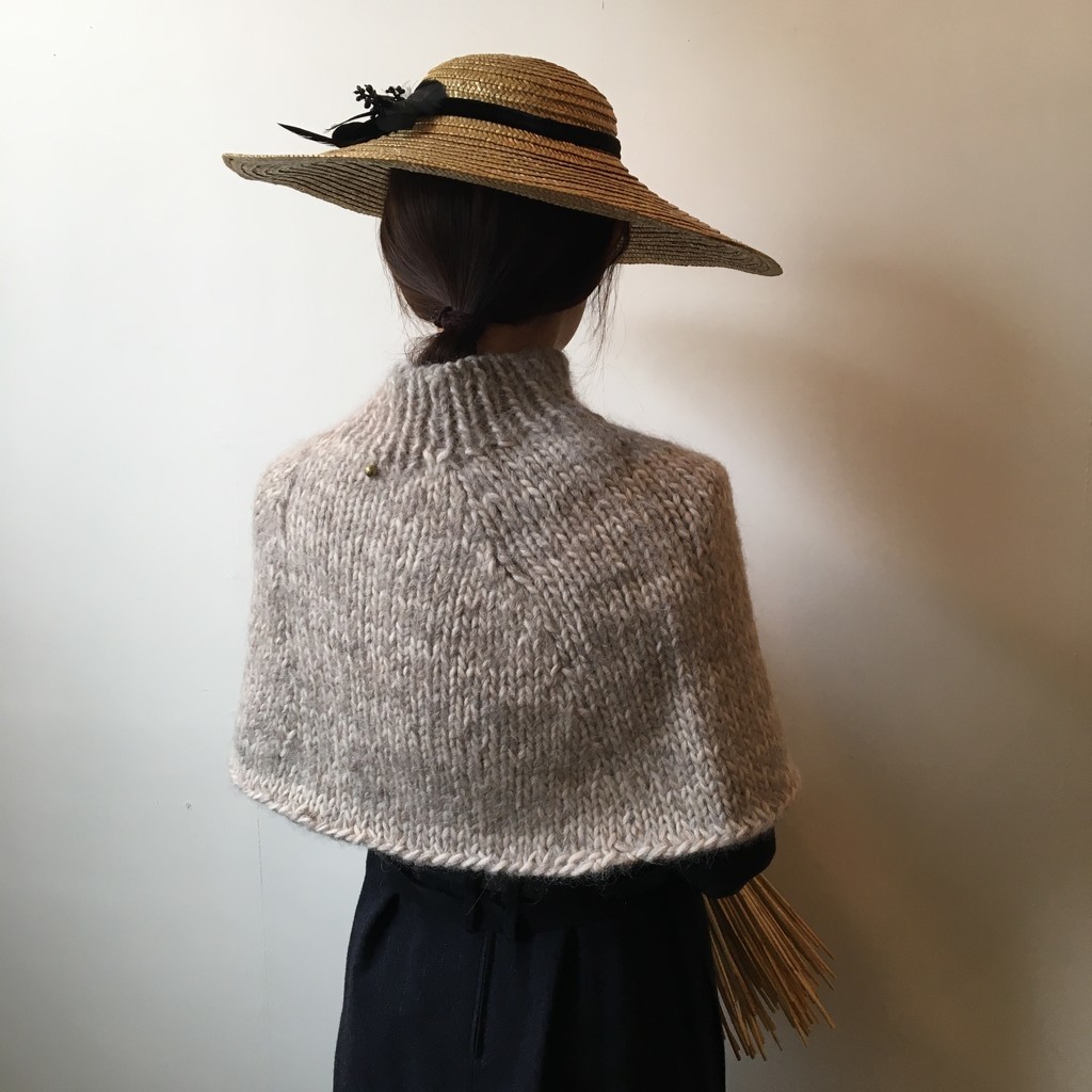 SUSURI　手編みコーラカルポンチョ susuri 手編みのポンチョが入荷致しました。 - NO CONCEPT SHOP