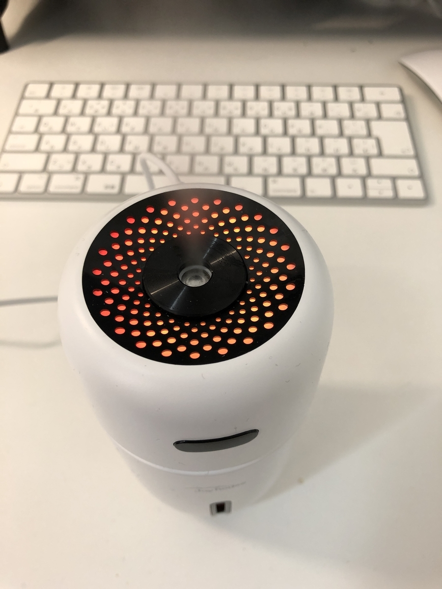 JOYHOUSEの超音波式卓上加湿器の開封の儀
