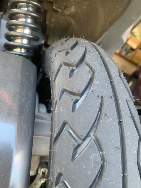 送料込☆アドレスV125G/S‼IRC MB520 前後タイヤ 練馬店 一押しタイヤ！！ 『IRC MB520』 アドレスV125サイズ