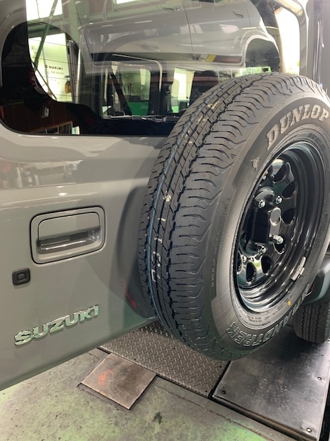 新品 スズキ ジムニーシエラ JB74W 純正 スペアタイヤカバー