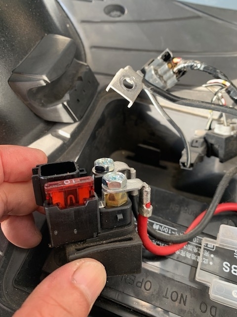 アドレスV125G 始動不良 スターターリレー？ カチカチ音してエンジン